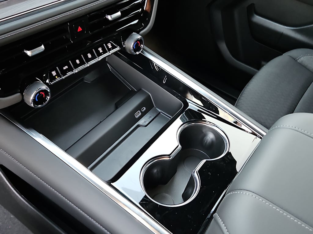 Thumbnail: 2026 Chevrolet Tahoe - 13