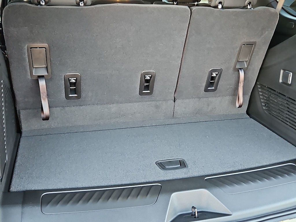 Thumbnail: 2026 Chevrolet Tahoe - 15