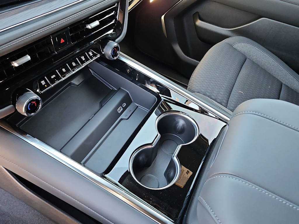 Thumbnail: 2026 Chevrolet Tahoe - 14