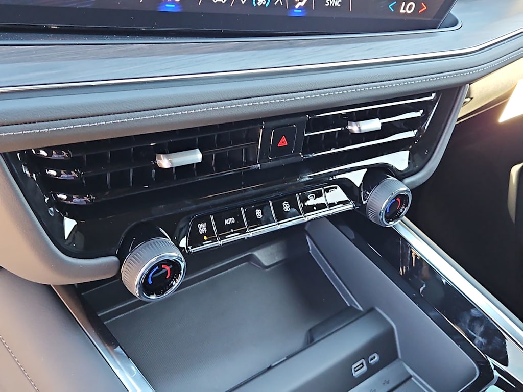 Thumbnail: 2026 Chevrolet Tahoe - 25