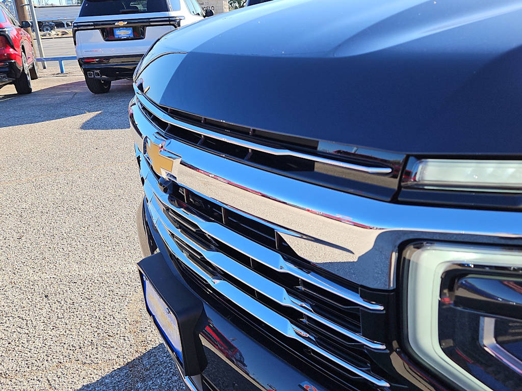 Thumbnail: 2026 Chevrolet Tahoe - 22