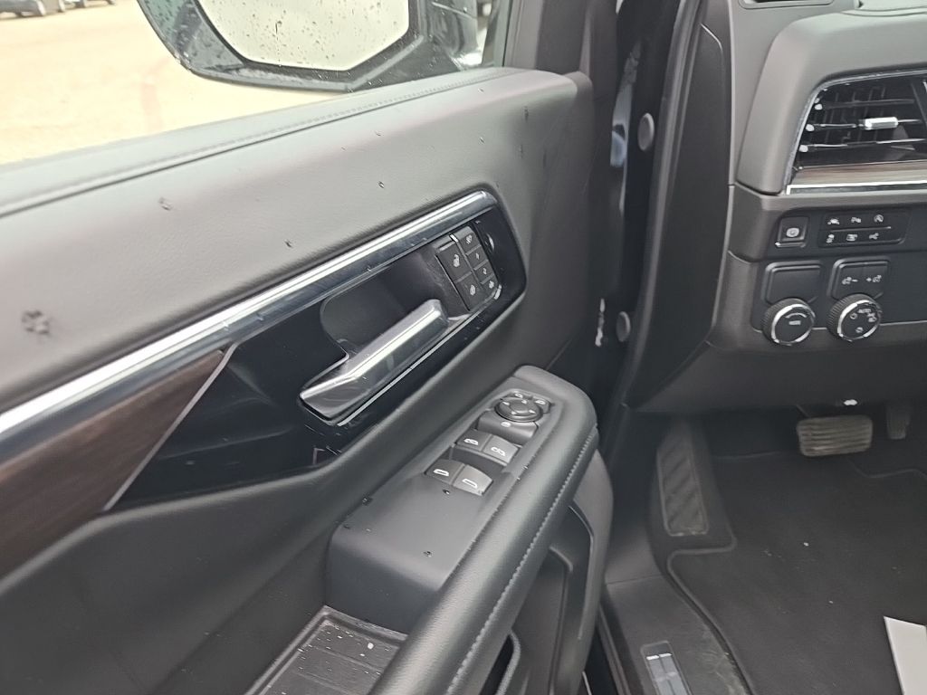 Thumbnail: 2025 Chevrolet Tahoe - 12