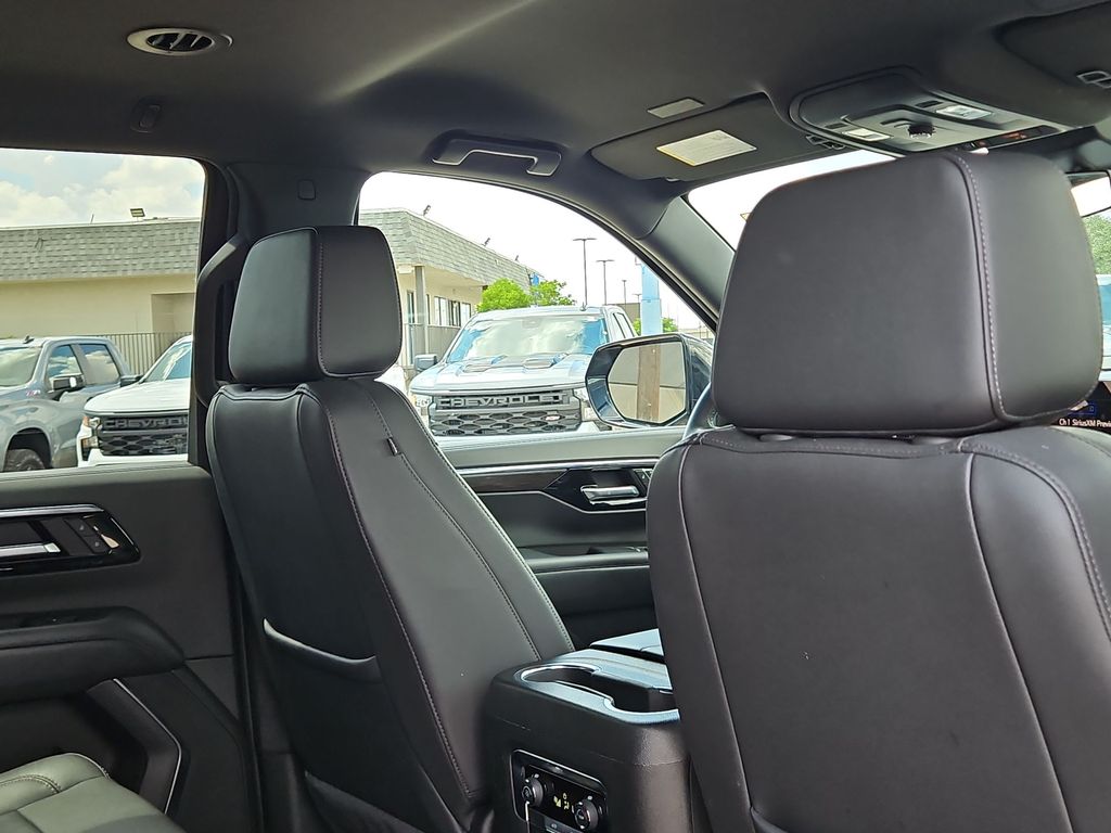 Thumbnail: 2025 Chevrolet Tahoe - 10