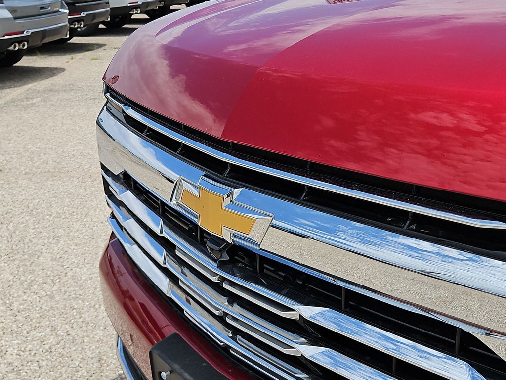 Thumbnail: 2026 Chevrolet Tahoe - 20