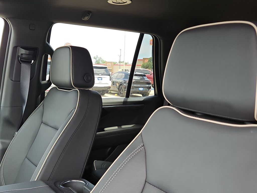 Thumbnail: 2026 Chevrolet Tahoe - 9