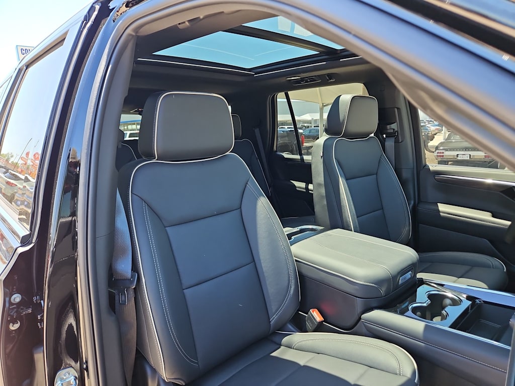 Thumbnail: 2025 Chevrolet Tahoe - 10