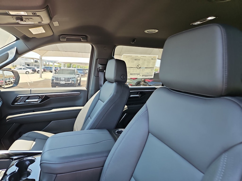 Thumbnail: 2025 Chevrolet Suburban - 27