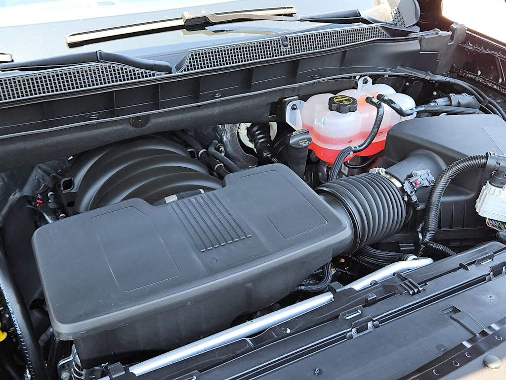 Thumbnail: 2025 Chevrolet Suburban - 9