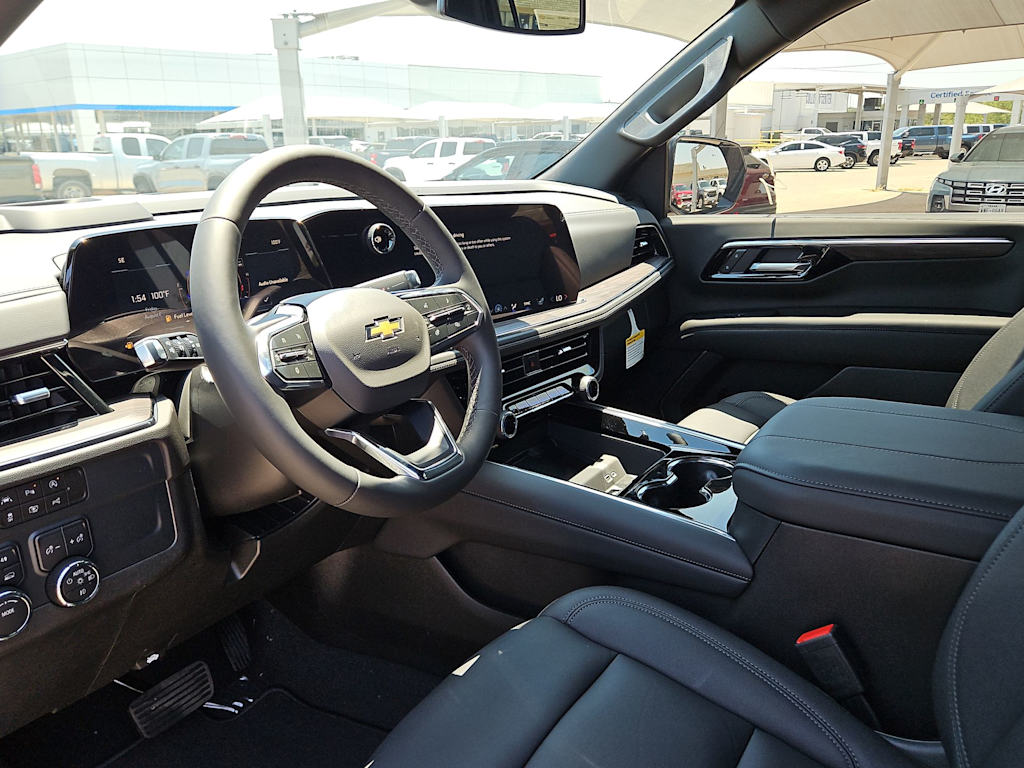 Thumbnail: 2025 Chevrolet Suburban - 2