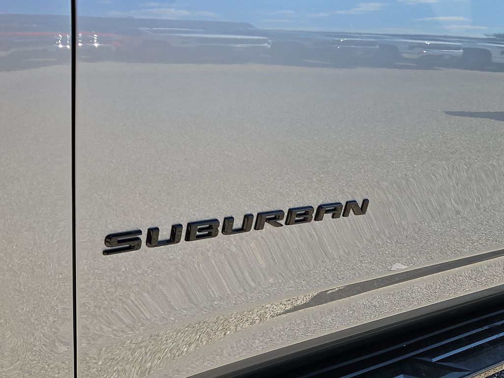 Thumbnail: 2026 Chevrolet Suburban - 7