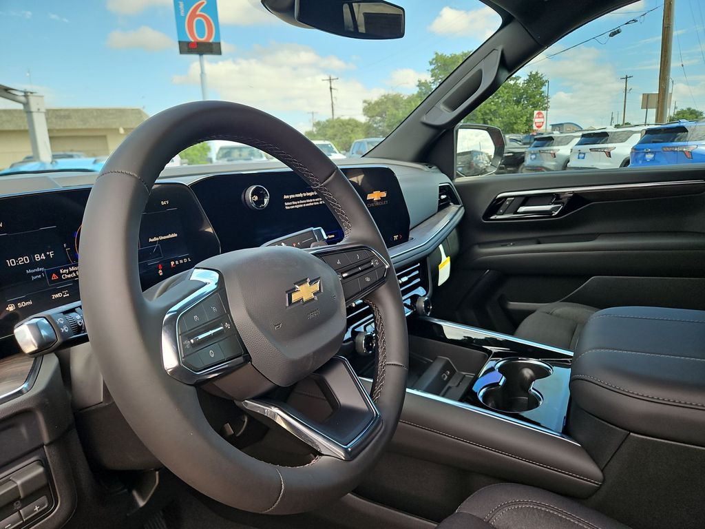 Thumbnail: 2026 Chevrolet Tahoe - 2