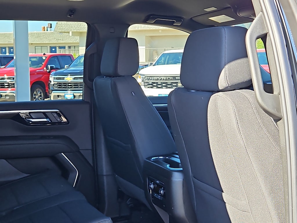 Thumbnail: 2026 Chevrolet Tahoe - 21