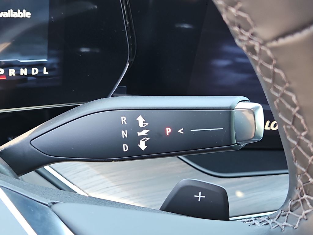 Thumbnail: 2026 Chevrolet Tahoe - 24