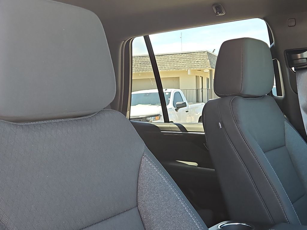 Thumbnail: 2026 Chevrolet Tahoe - 22