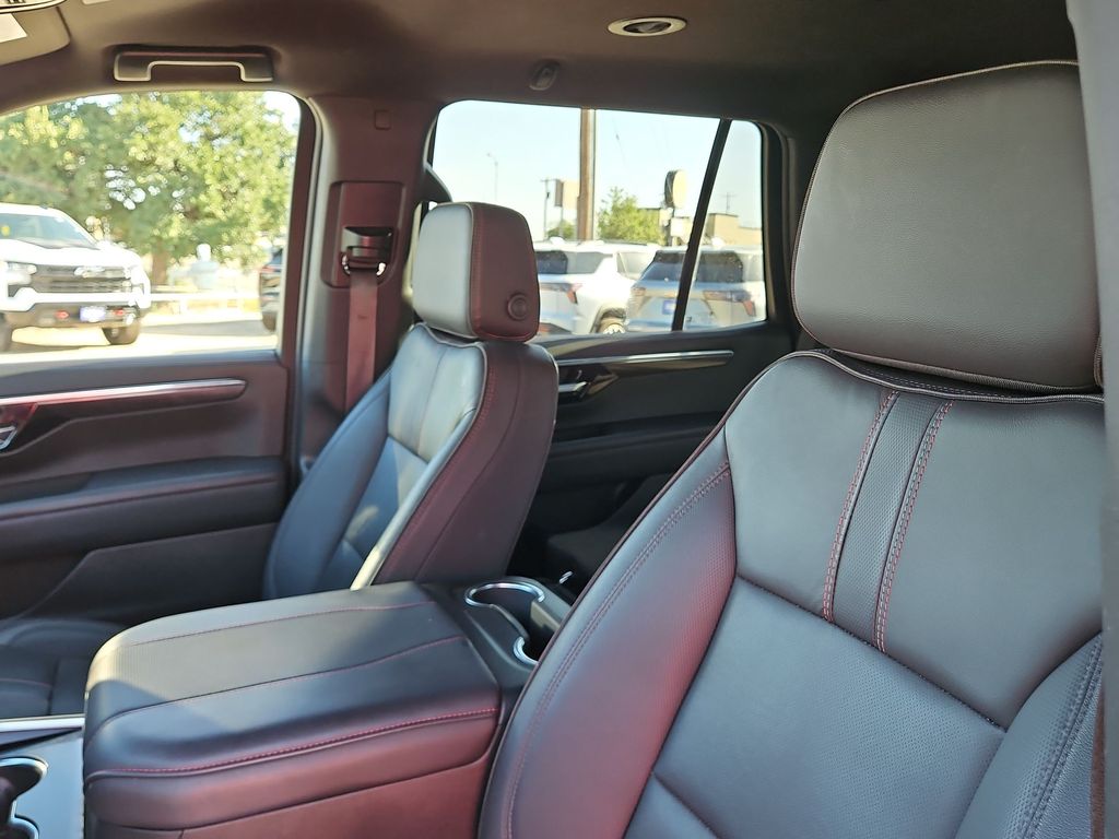 Thumbnail: 2025 Chevrolet Tahoe - 9