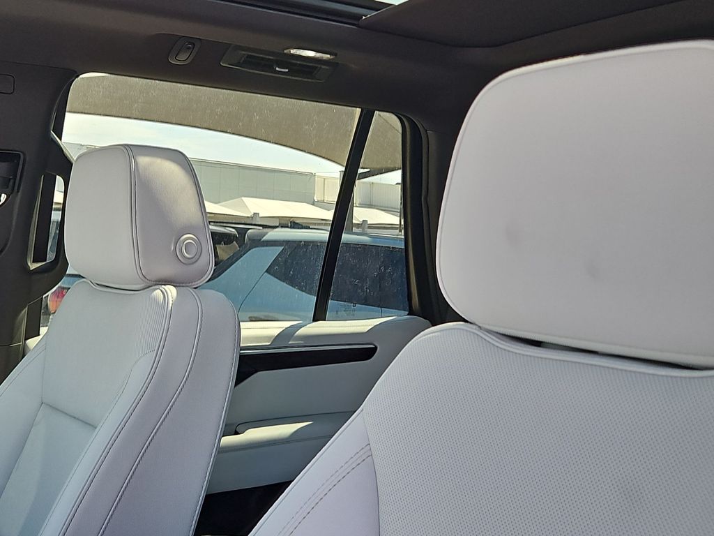 Thumbnail: 2026 Chevrolet Tahoe - 9