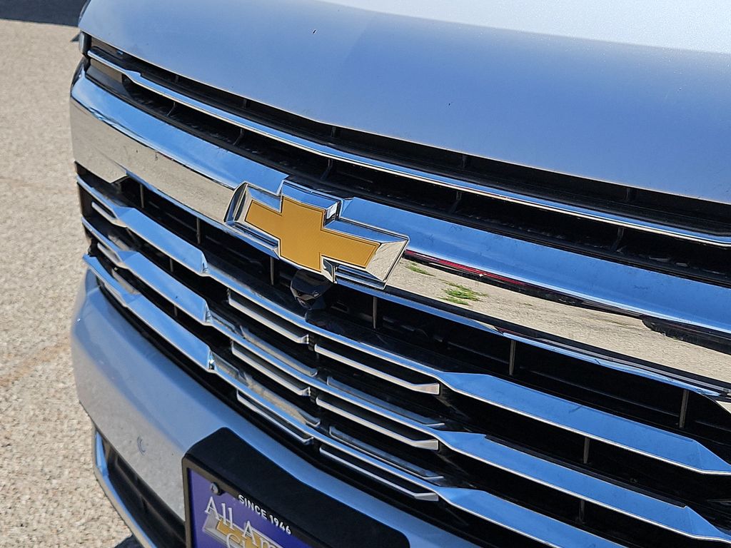 Thumbnail: 2026 Chevrolet Tahoe - 19