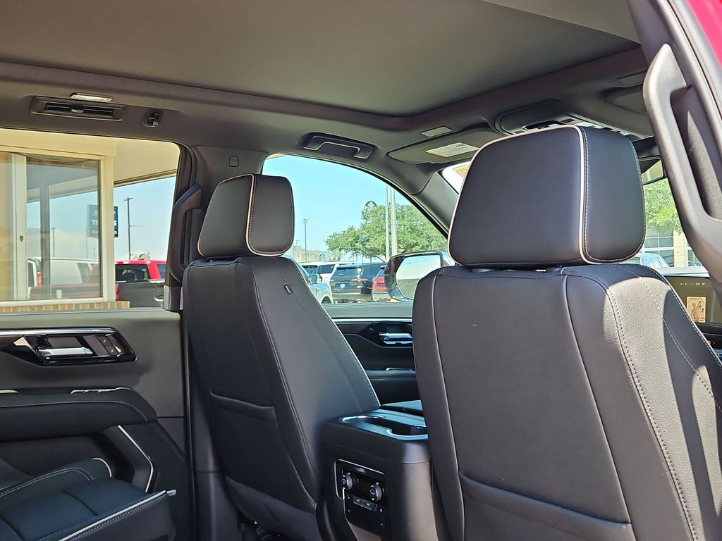 Thumbnail: 2026 Chevrolet Tahoe - 22