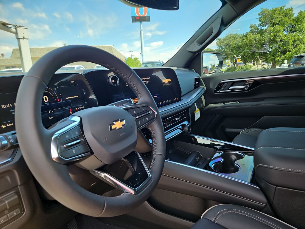Thumbnail: 2026 Chevrolet Tahoe - 2