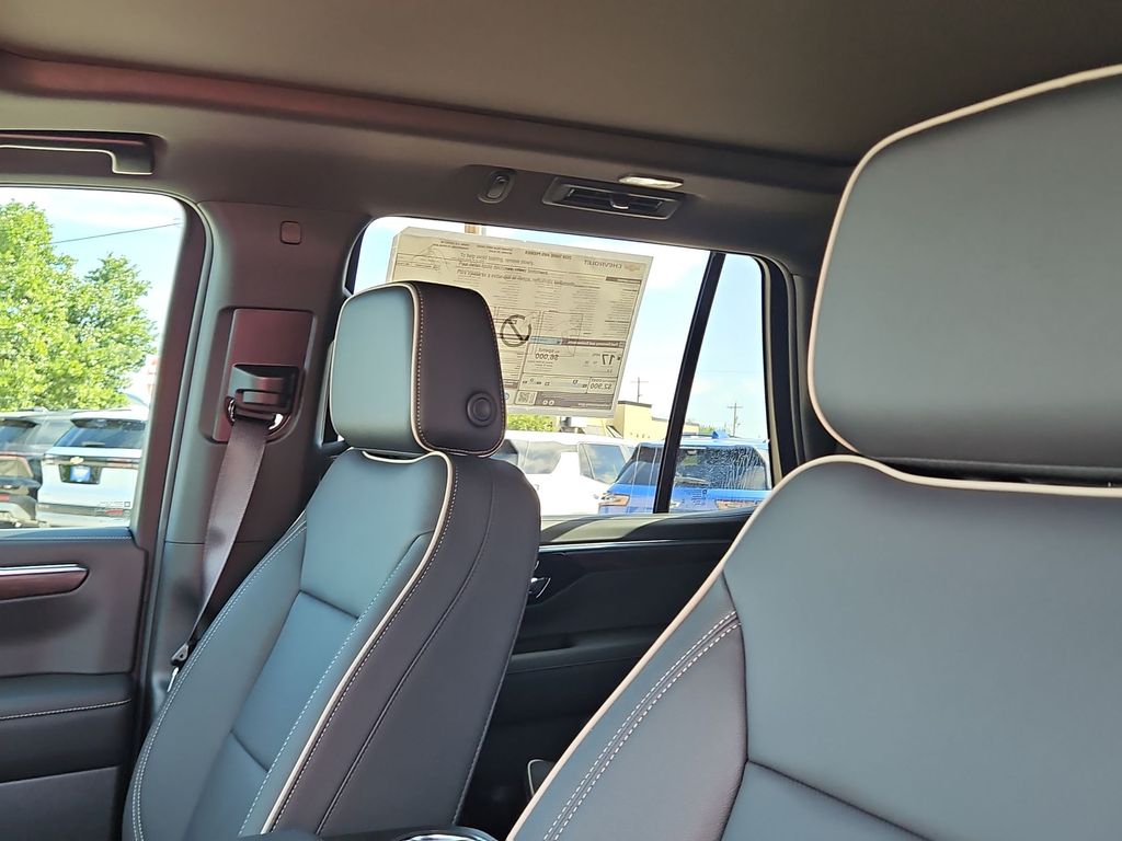 Thumbnail: 2026 Chevrolet Tahoe - 10