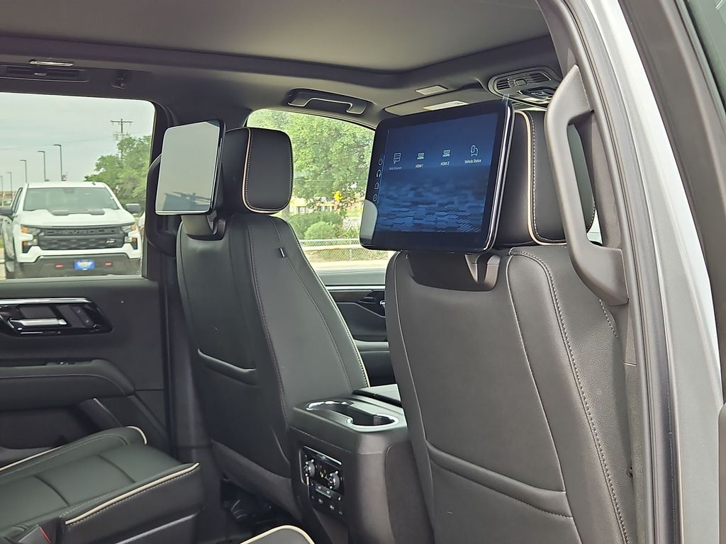 Thumbnail: 2026 Chevrolet Tahoe - 10