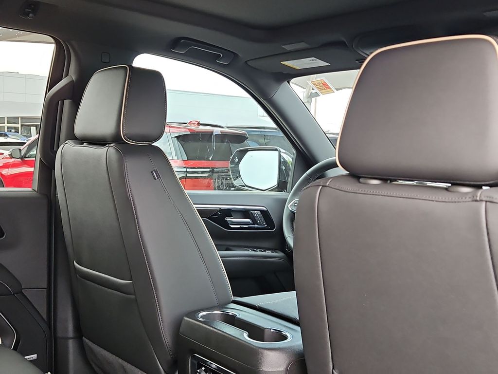Thumbnail: 2026 Chevrolet Tahoe - 9