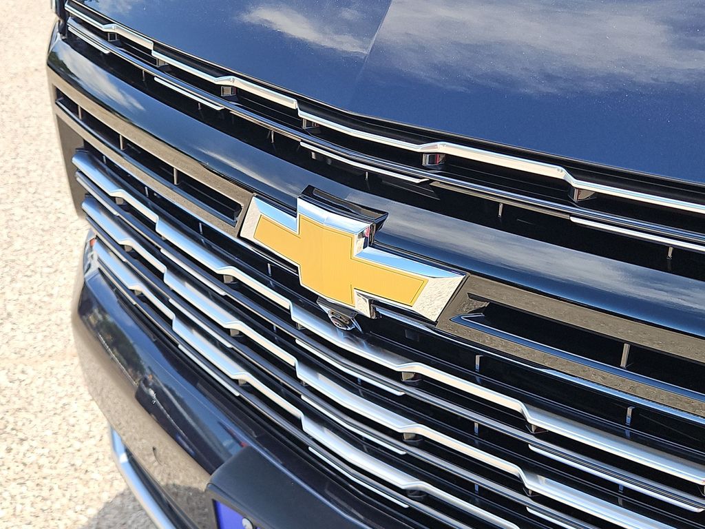 Thumbnail: 2026 Chevrolet Tahoe - 23