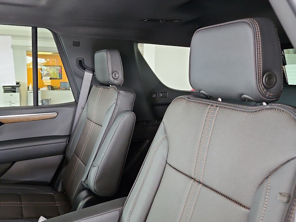 Thumbnail: 2025 Chevrolet Tahoe - 8
