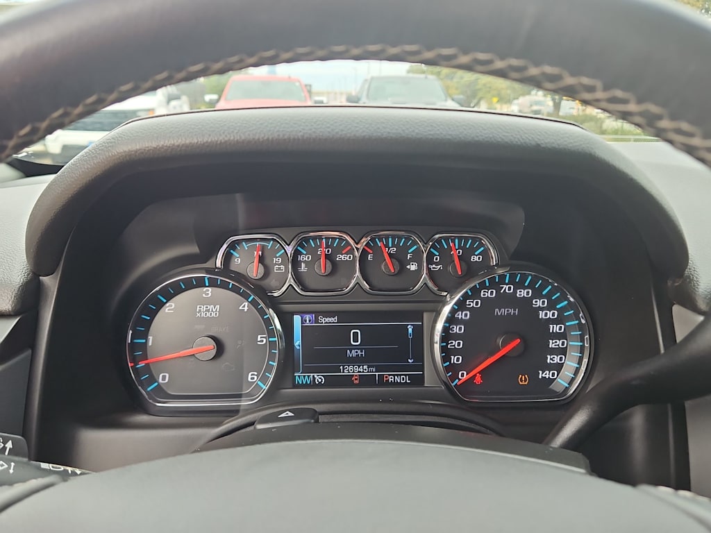 Thumbnail: 2018 Chevrolet Tahoe - 14