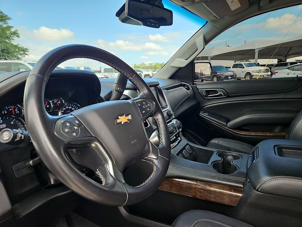 Thumbnail: 2019 Chevrolet Tahoe - 2
