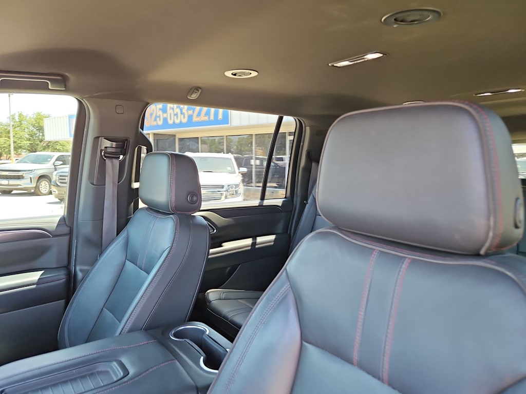 Thumbnail: 2021 Chevrolet Suburban - 11