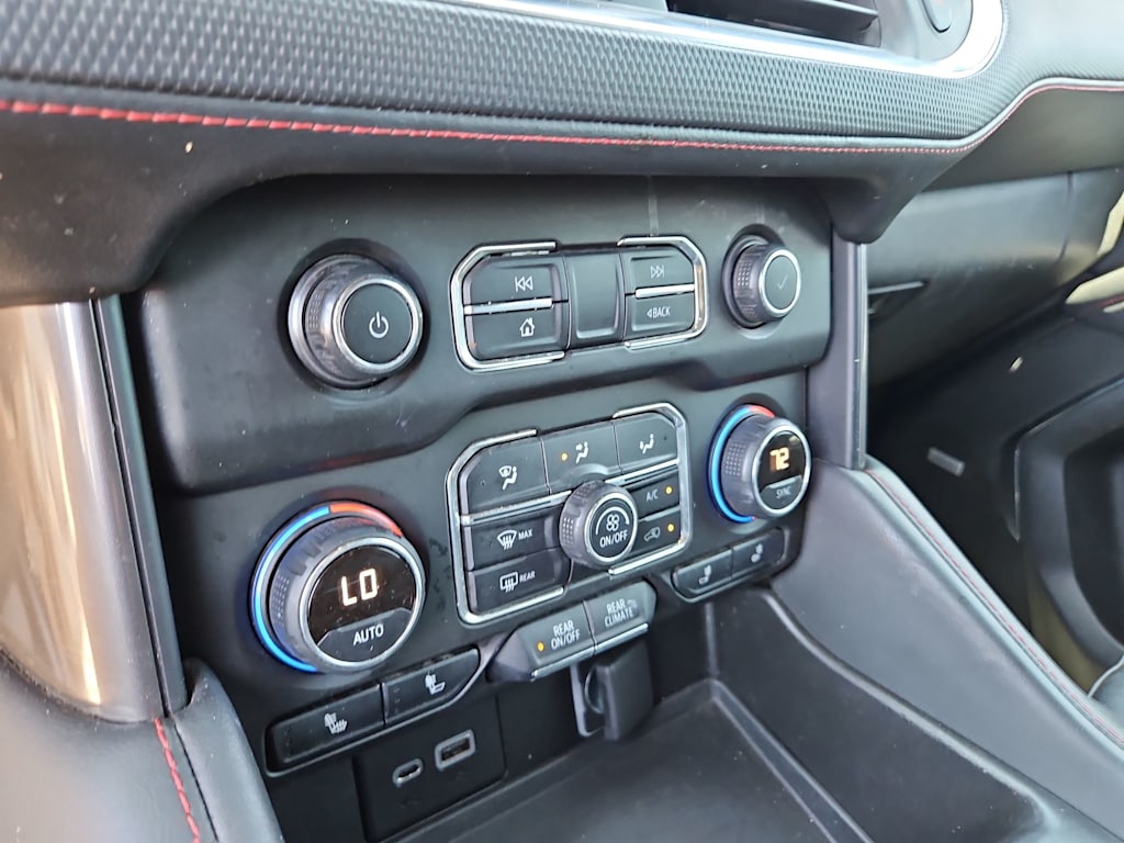 Thumbnail: 2021 Chevrolet Suburban - 29