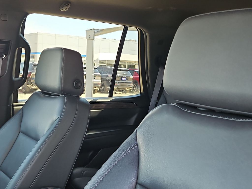 Thumbnail: 2024 Chevrolet Tahoe - 8