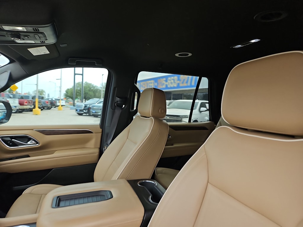 Thumbnail: 2022 Chevrolet Tahoe - 12