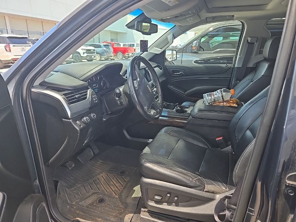 Thumbnail: 2019 Chevrolet Tahoe - 5