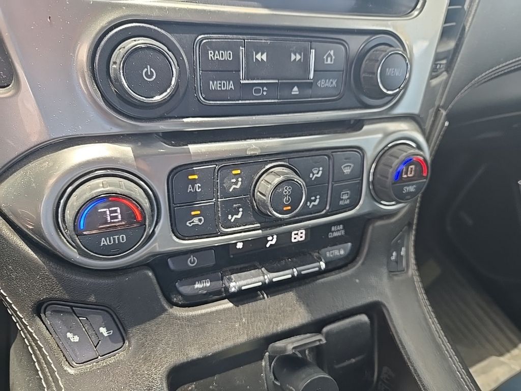 Thumbnail: 2019 Chevrolet Tahoe - 18