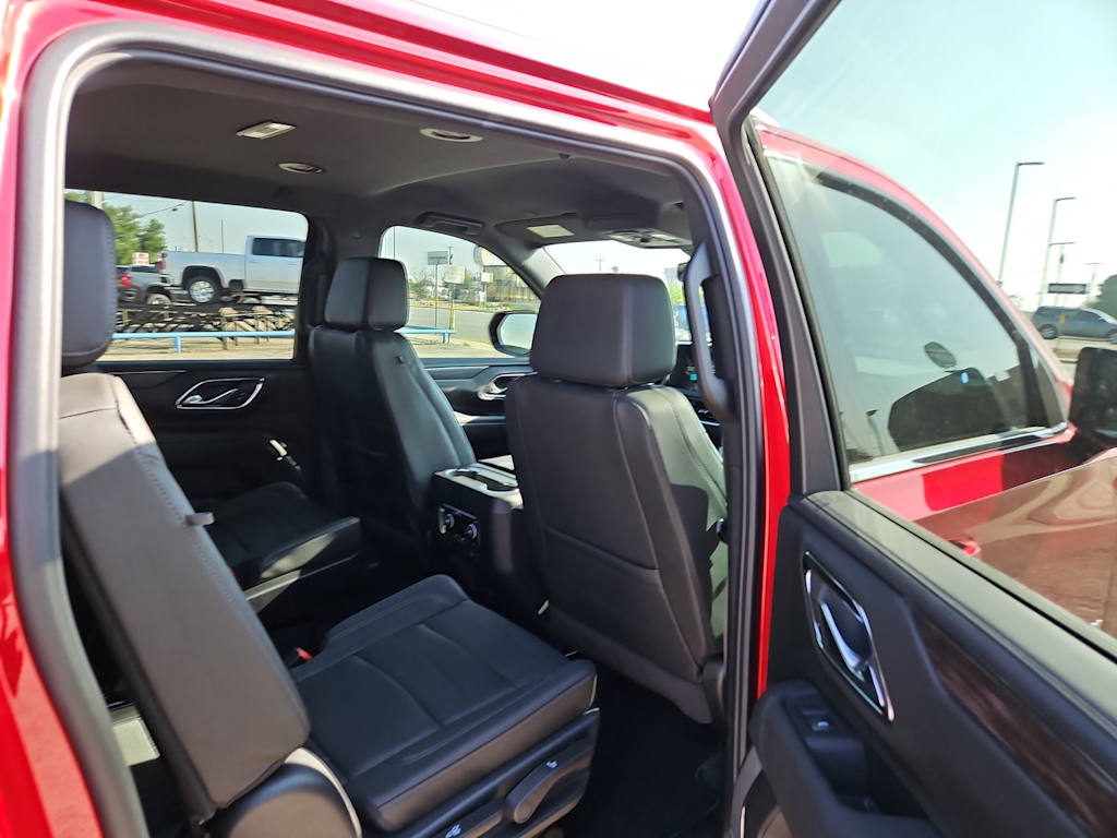Thumbnail: 2024 Chevrolet Suburban - 24