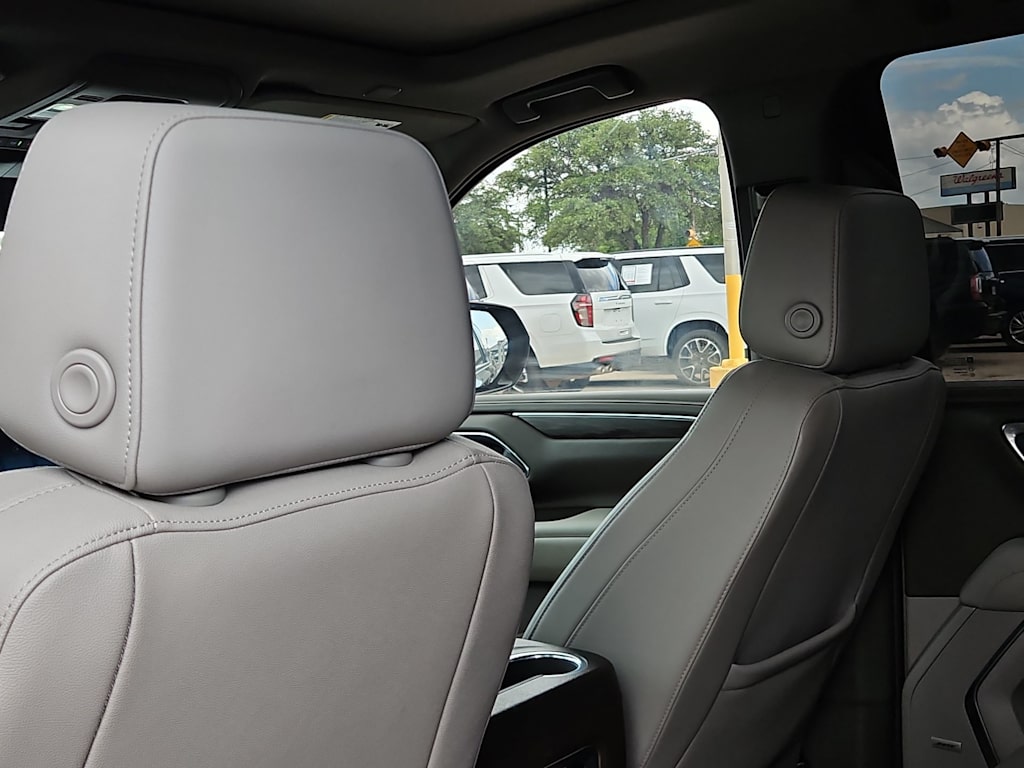 Thumbnail: 2023 Chevrolet Suburban - 23