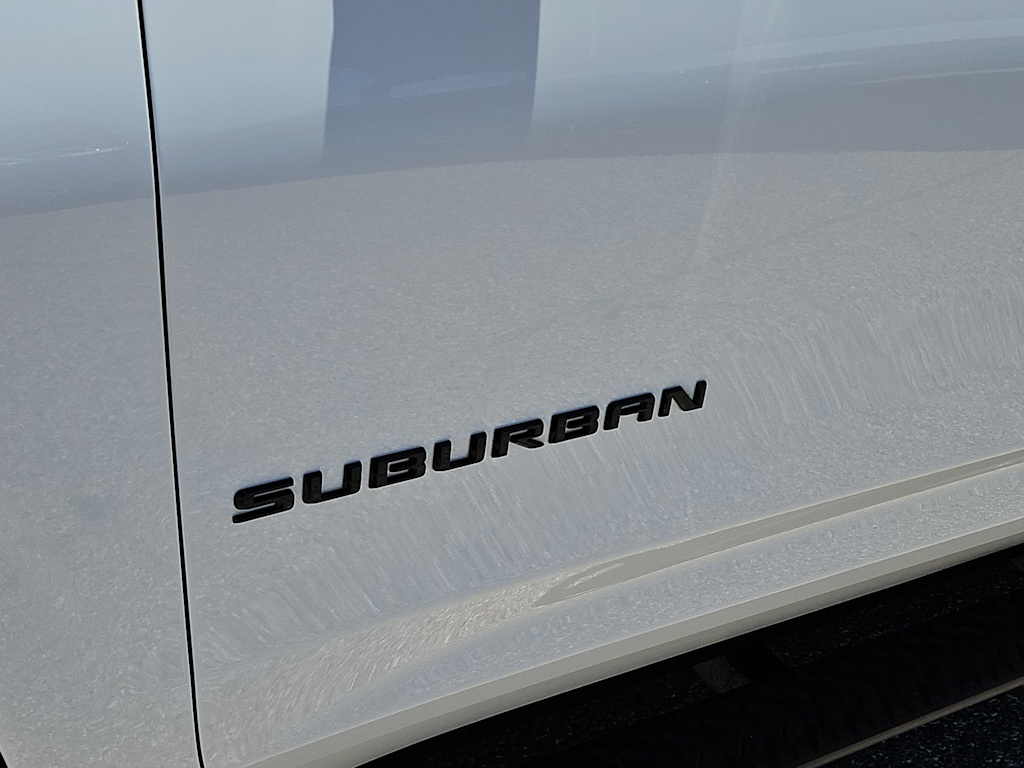 Thumbnail: 2023 Chevrolet Suburban - 7