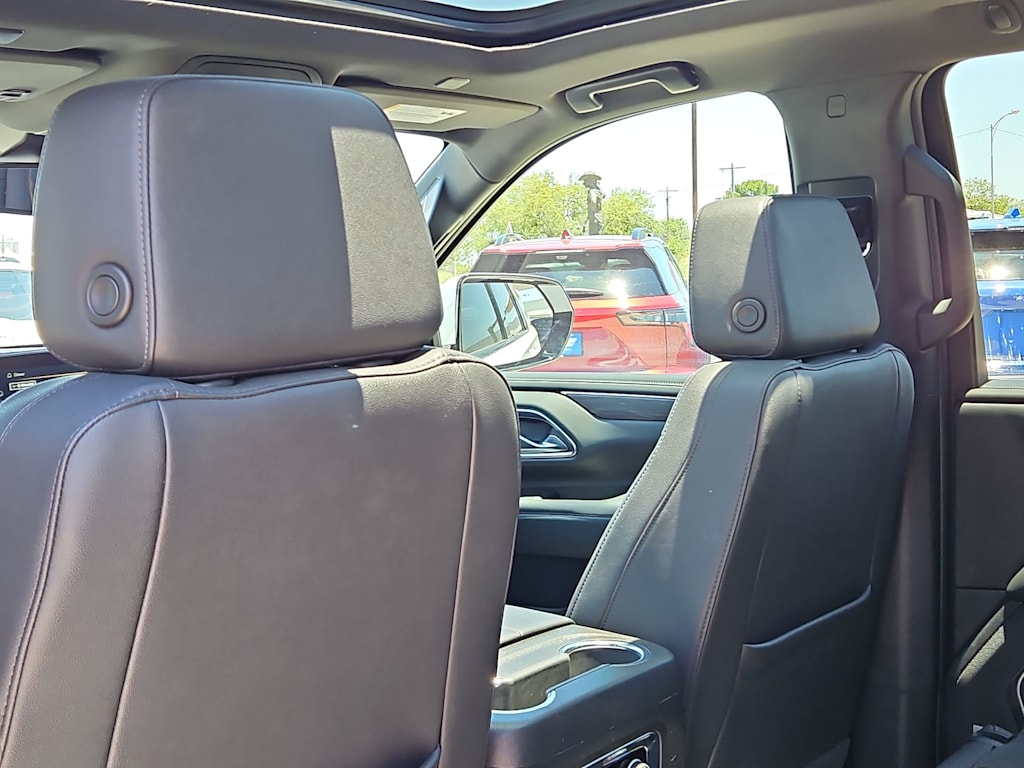 Thumbnail: 2023 Chevrolet Suburban - 11