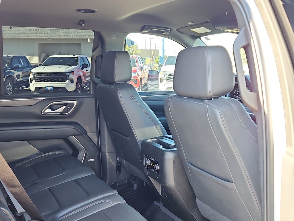 Thumbnail: 2022 Chevrolet Tahoe - 12