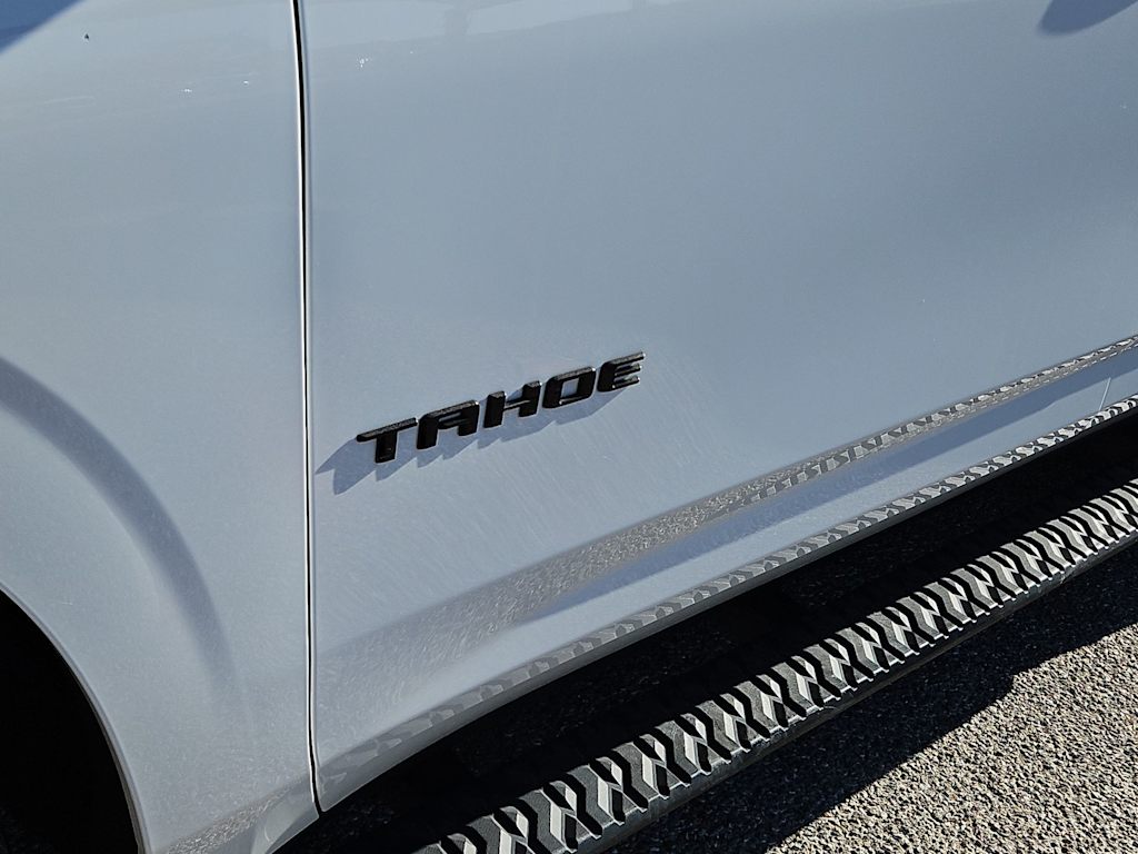 Thumbnail: 2022 Chevrolet Tahoe - 7