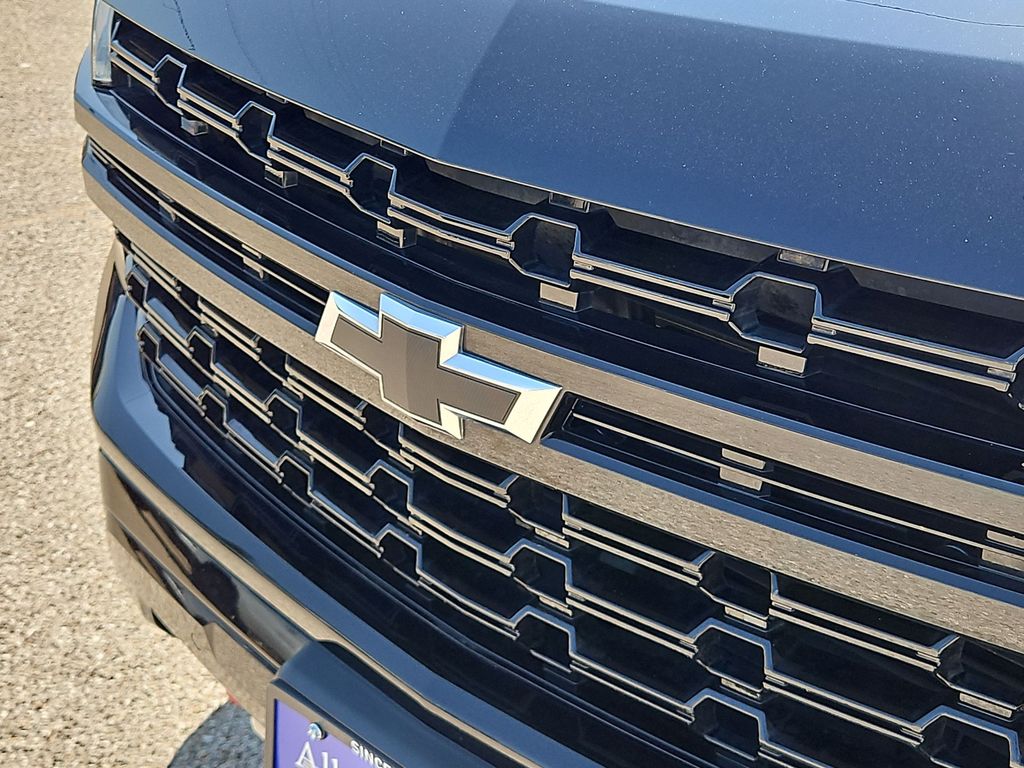 Thumbnail: 2023 Chevrolet Tahoe - 22