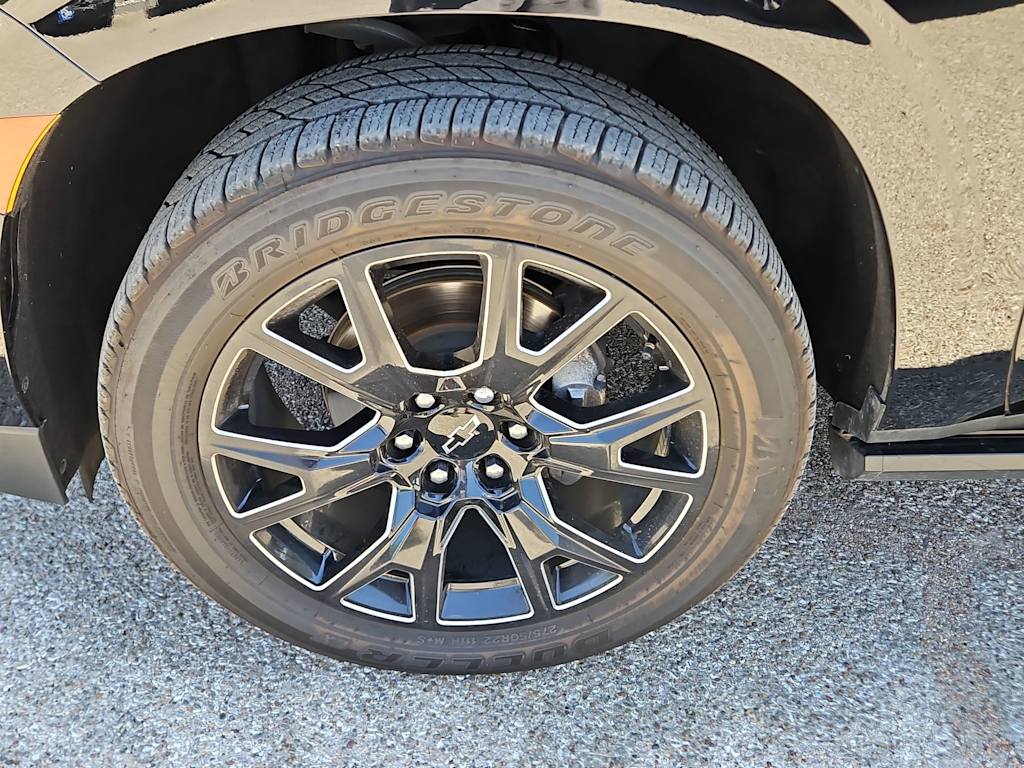 Thumbnail: 2023 Chevrolet Tahoe - 7