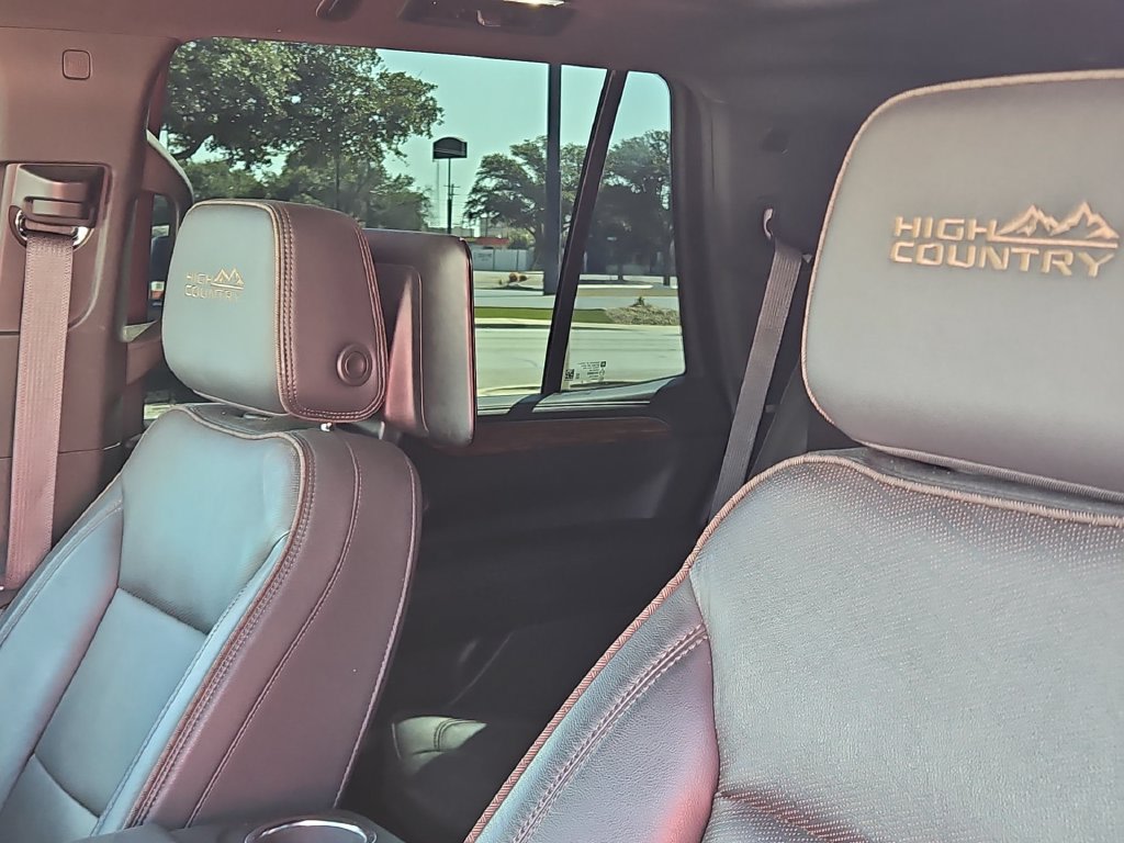 Thumbnail: 2024 Chevrolet Tahoe - 9