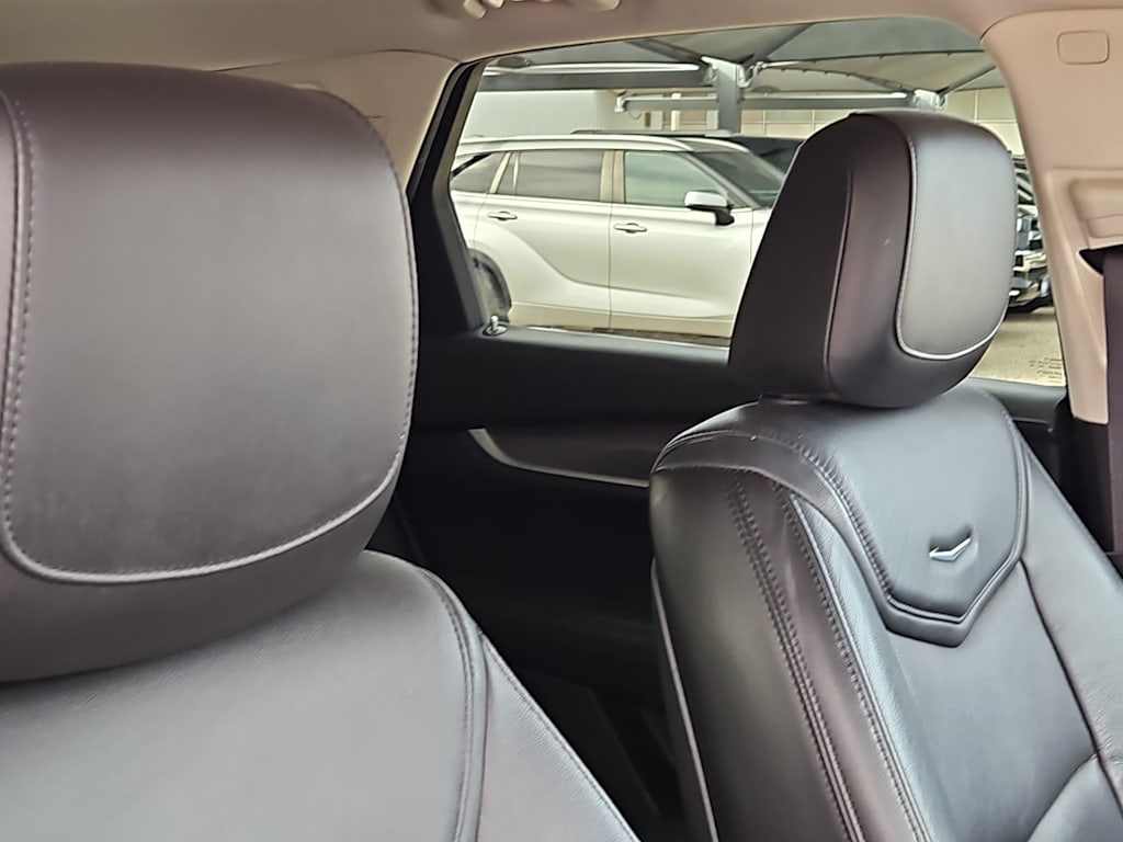 Thumbnail: 2017 Cadillac XT5 - 11