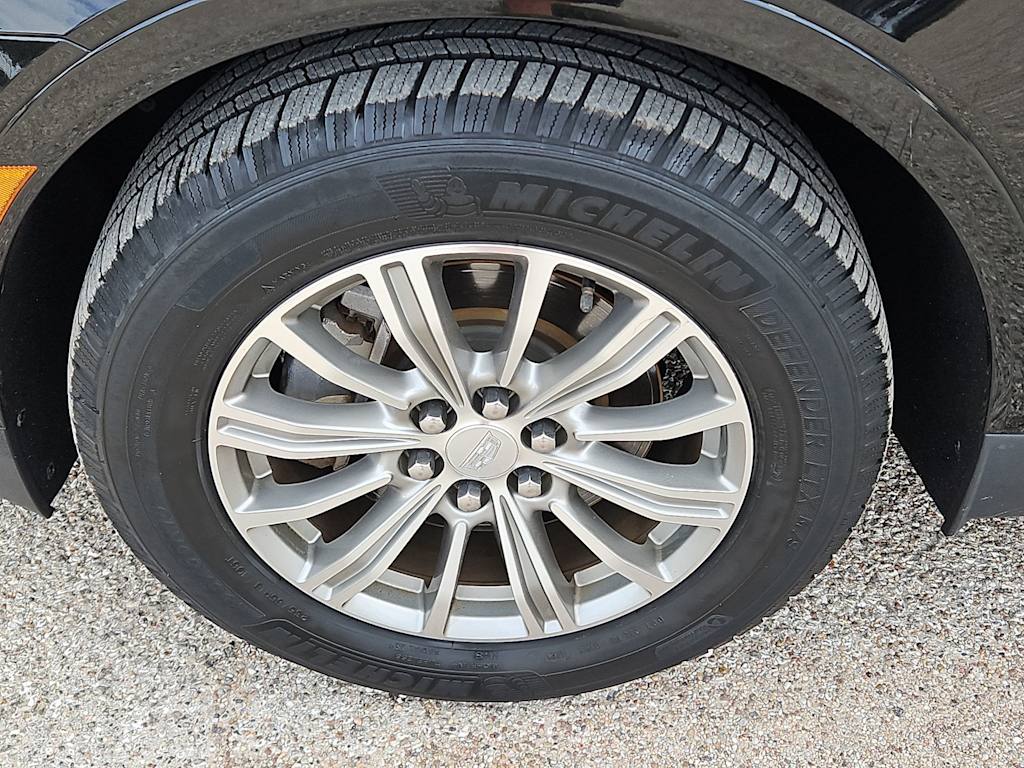 Thumbnail: 2017 Cadillac XT5 - 8