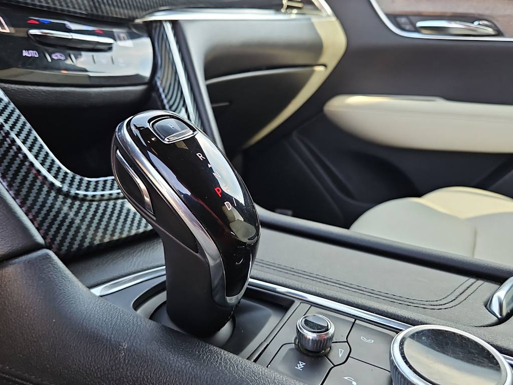 Thumbnail: 2020 Cadillac XT6 - 24