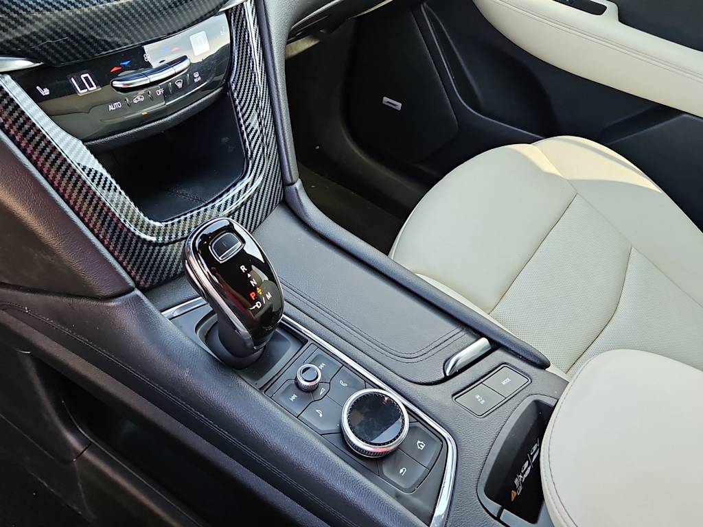 Thumbnail: 2020 Cadillac XT6 - 14