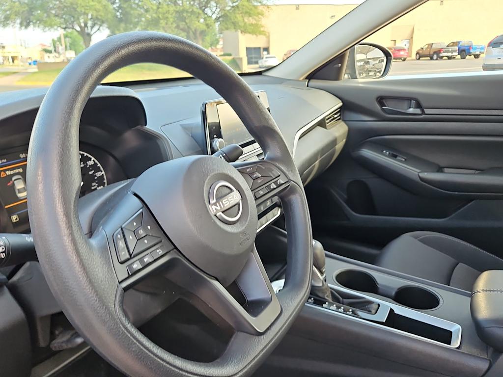 Thumbnail: 2024 Nissan Altima - 2